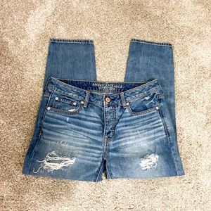 AMERICAN EAGLE cropped jeans